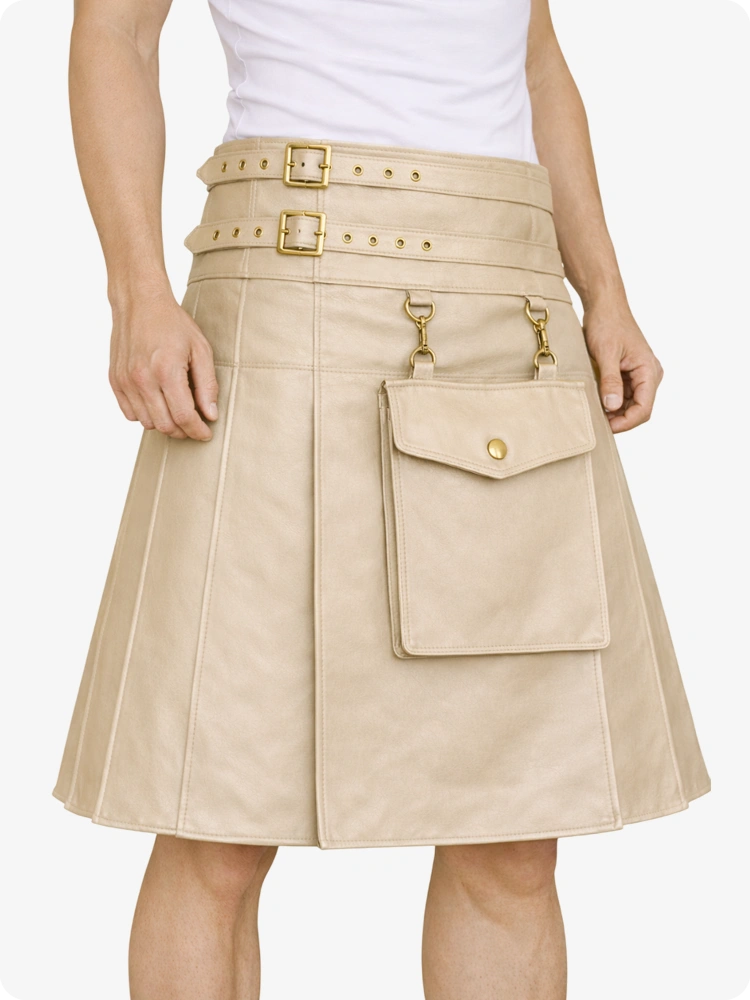 Kilt utility in pelle beige crema con tasca frontale e cinghie regolabili con fibbia