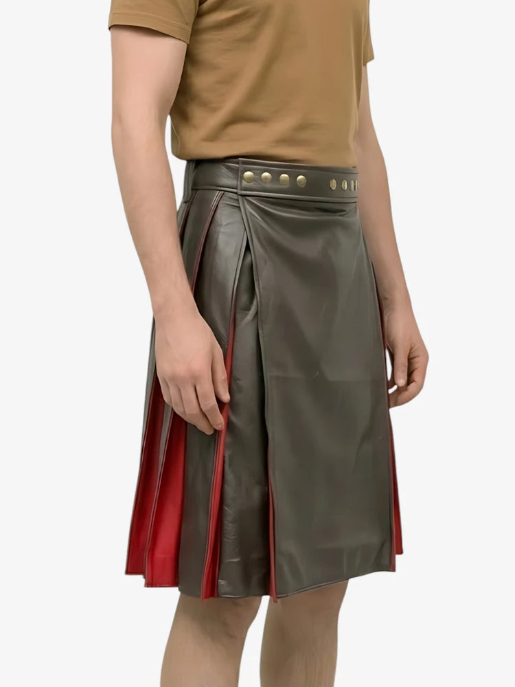kilt plissé en cuir noir et rouge