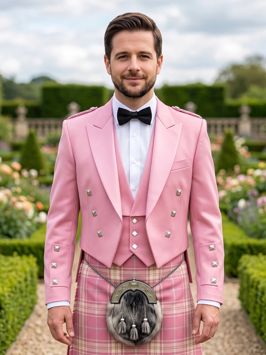 Giacca Kilt Prince Charlie Rosa con Revers in Raso e Bottoni Quadrati Argento