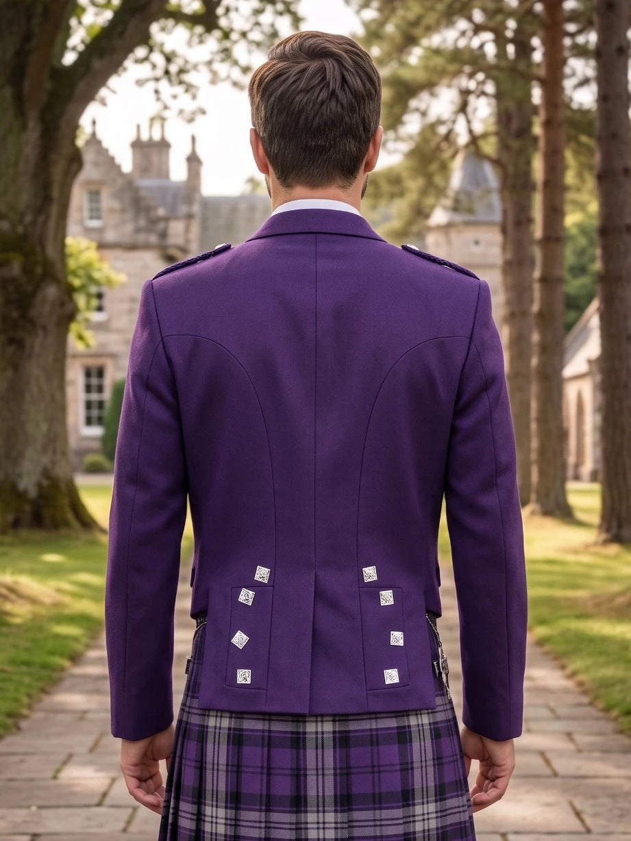 Giacca Kilt Prince Charlie Viola con Rever in Satin e Bottoni Quadrati Argentati